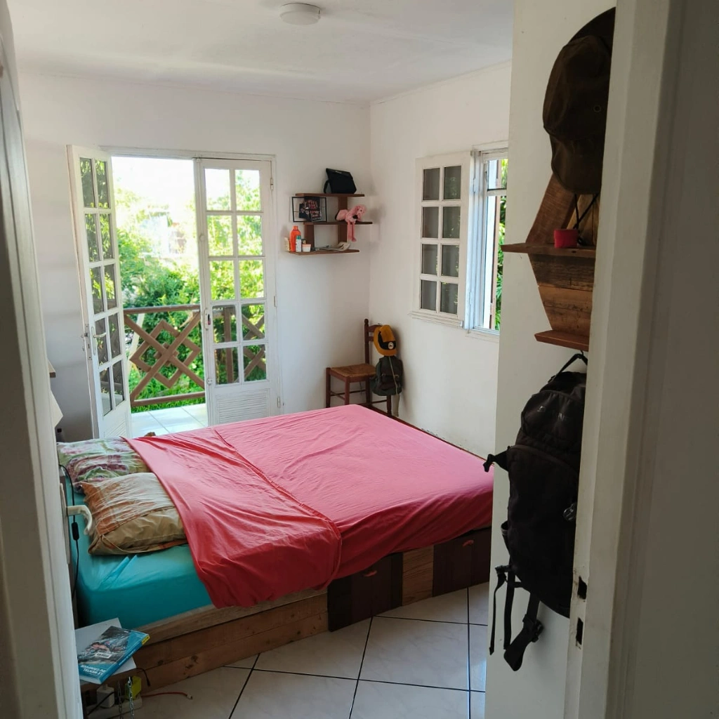 Photo 0